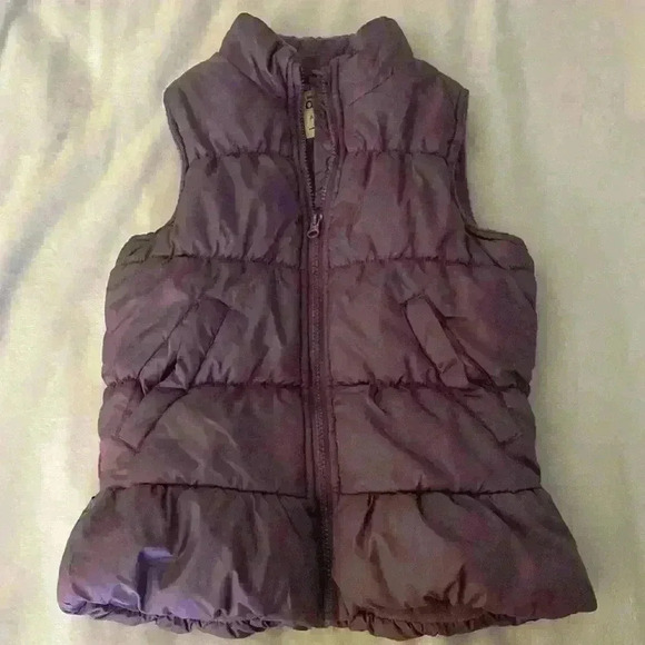 OshKosh B’gosh Girls Puffer Vest Jacket Size 8 Purple - Picture 1 of 11